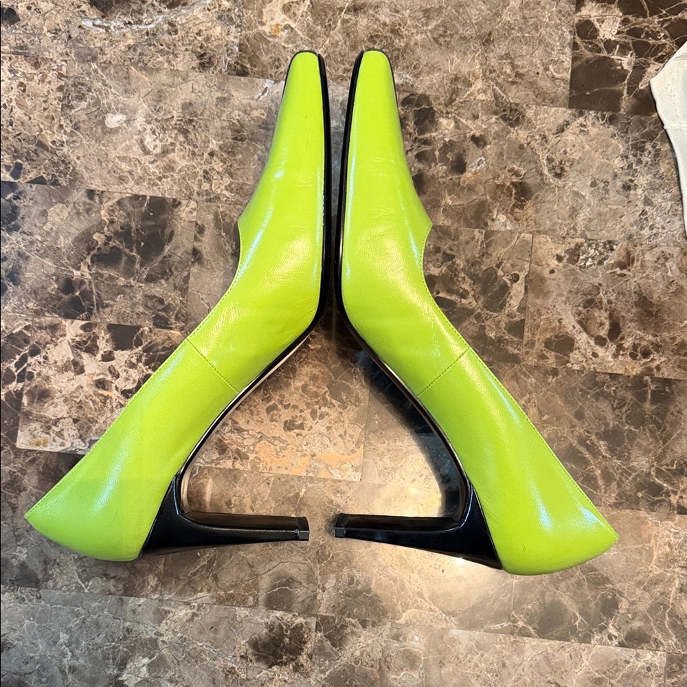 Bellini Neon Green and Black Flats - Picture 2 of 4